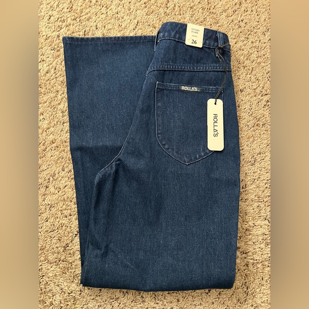 Rolla's High Rise Studio Flare Lou Jeans in Dark Vintage Blue. Size 26 NWT